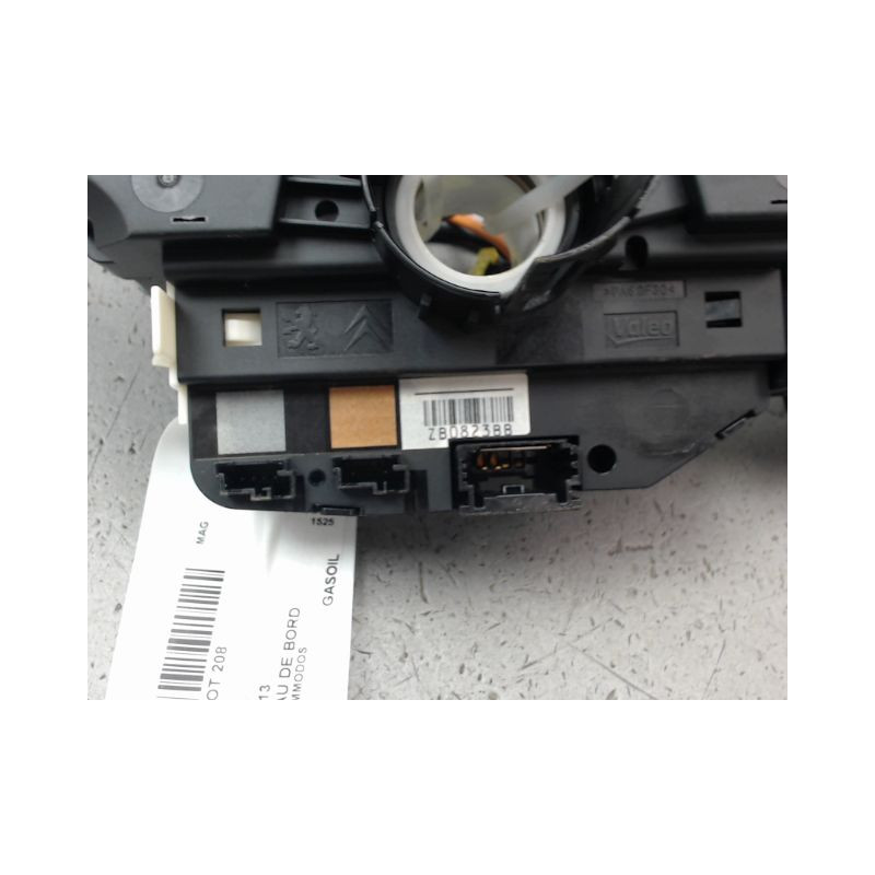 BLOC COMMODOS PEUGEOT 208