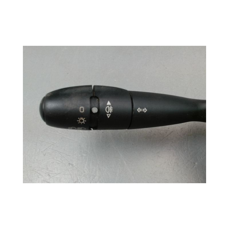 BLOC COMMODOS PEUGEOT 206 + 2009-2013