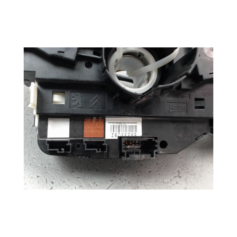 BLOC COMMODOS PEUGEOT 208 Phase 1 2012-...
