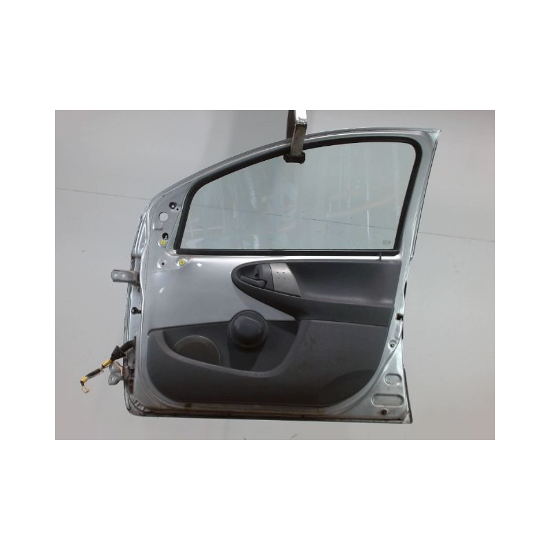 PORTE AVANT DROIT TOYOTA AYGO 5P