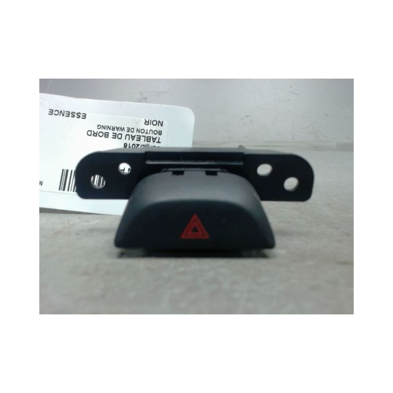 BOUTON DE WARNING NISSAN PULSAR