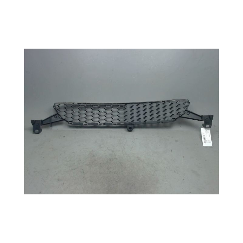 GRILLE PARE-CHOC AVANT TOYOTA AYGO 5P