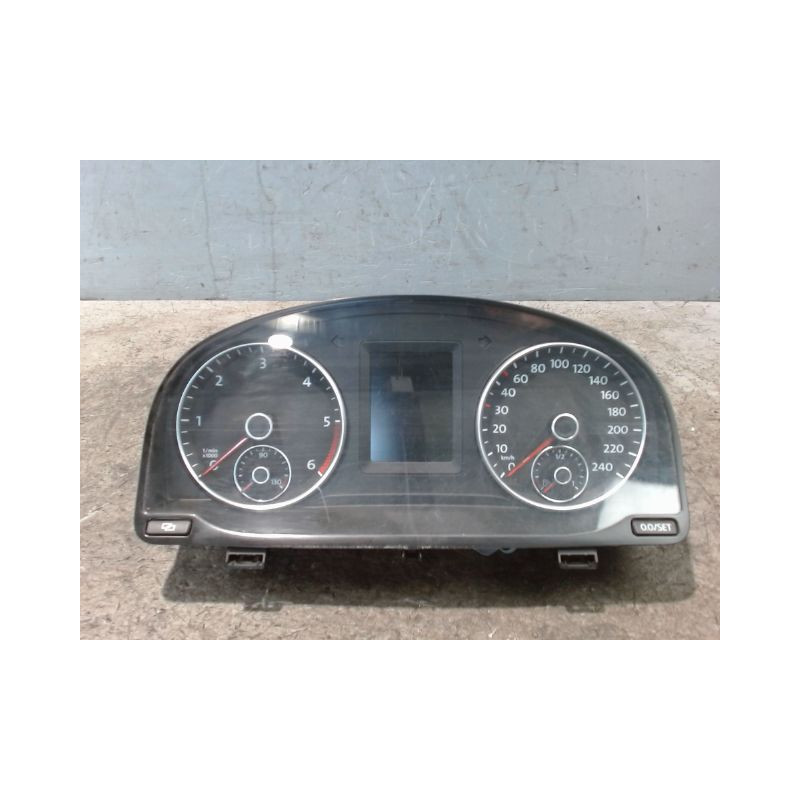 BLOC COMPTEURS VOLKSWAGEN TOURAN 09-