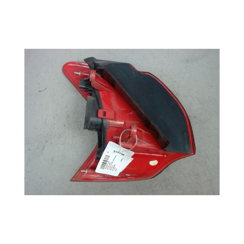 FEU ARRIERE DROIT PEUGEOT 3008 2009-