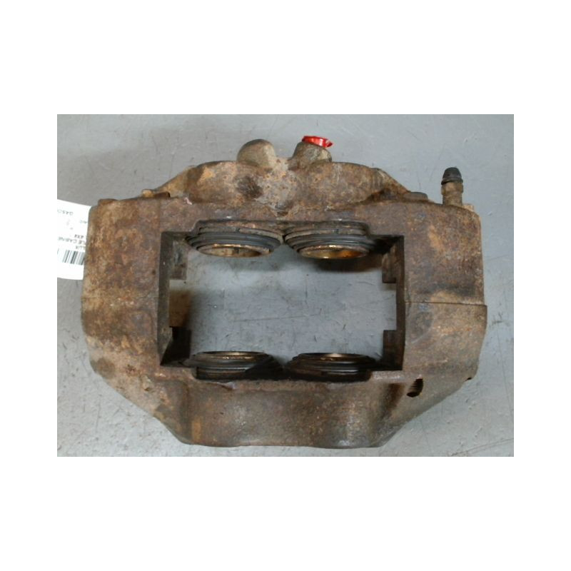 ETRIER DE FREIN AVANT DROIT TOYOTA HILUX SIMPLE CABINE 2006-