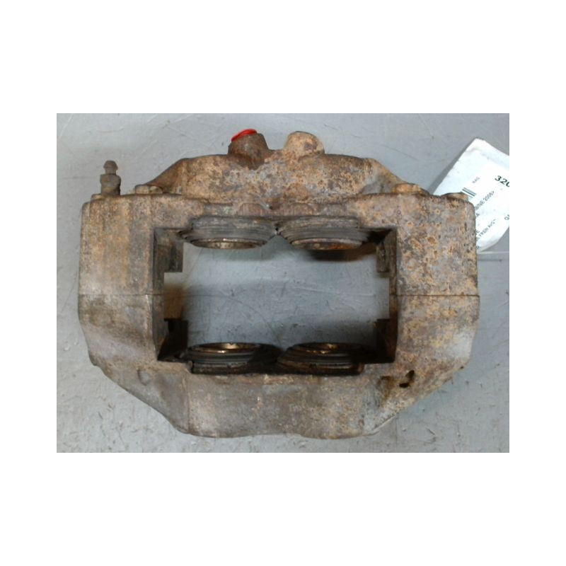 ETRIER DE FREIN AVANT GAUCHE TOYOTA HILUX SIMPLE CABINE 2006-