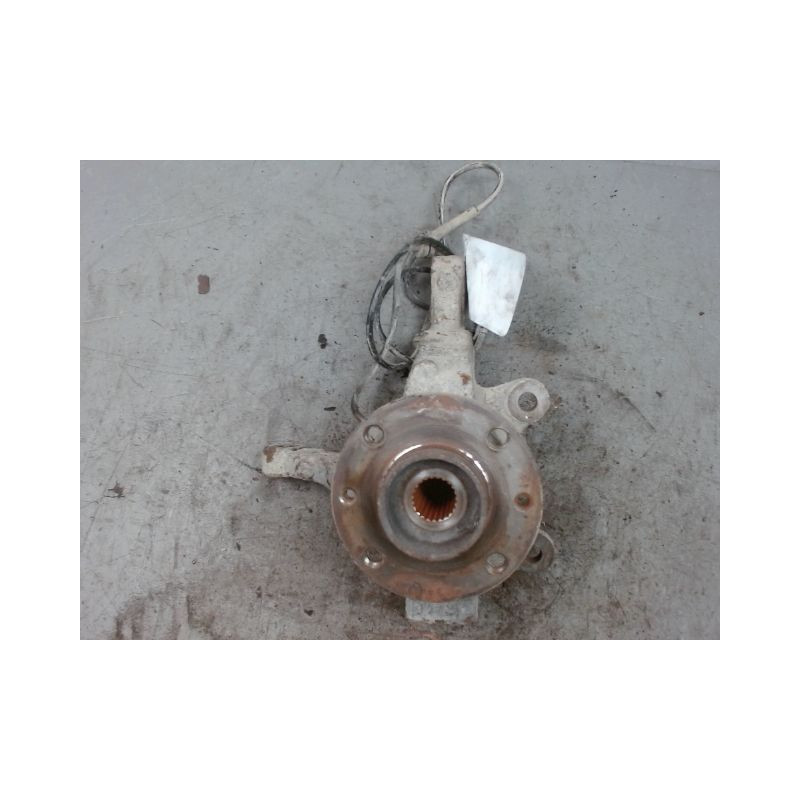 PIVOT AVANT DROIT NISSAN MICRA 2005-2007