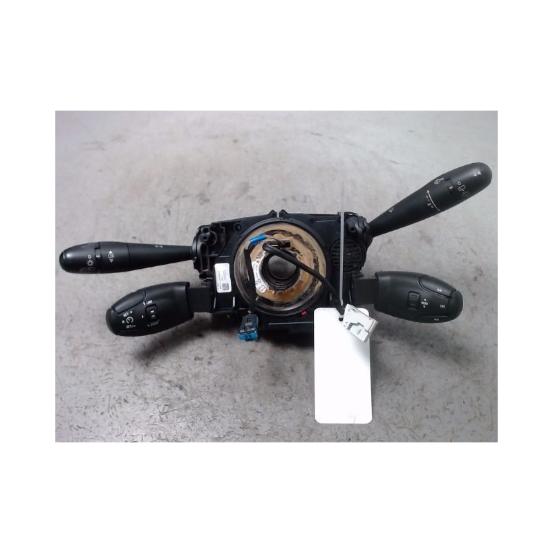 BLOC COMMODOS PEUGEOT 5008 2009-