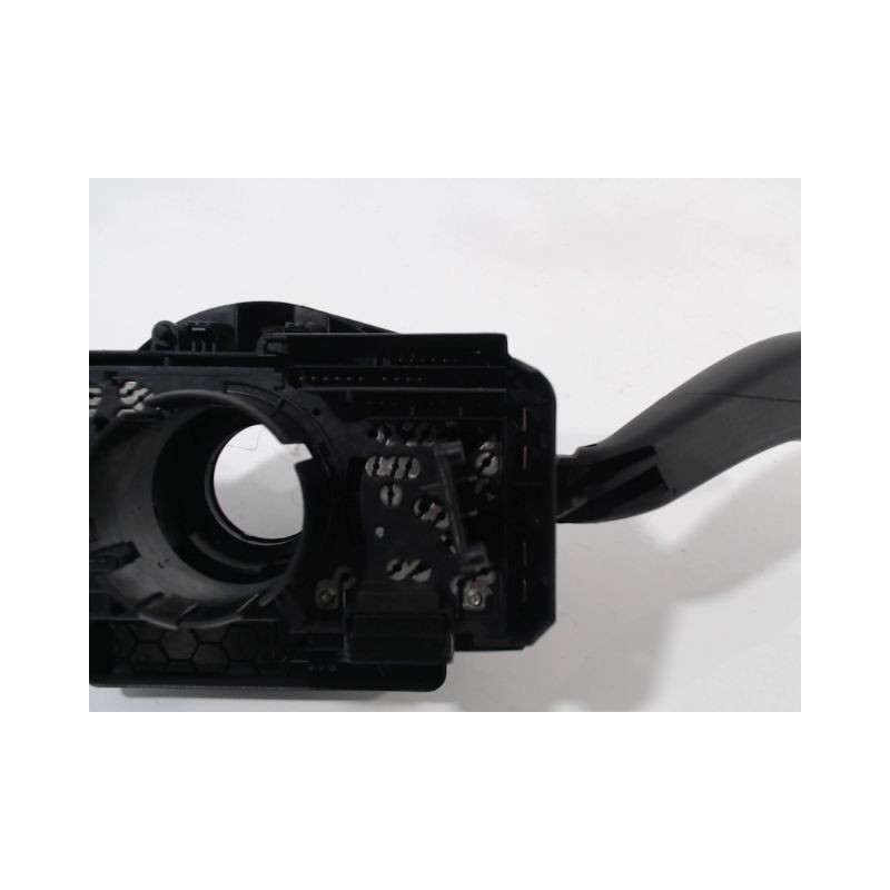 BLOC COMMODOS VOLKSWAGEN POLO 02-05