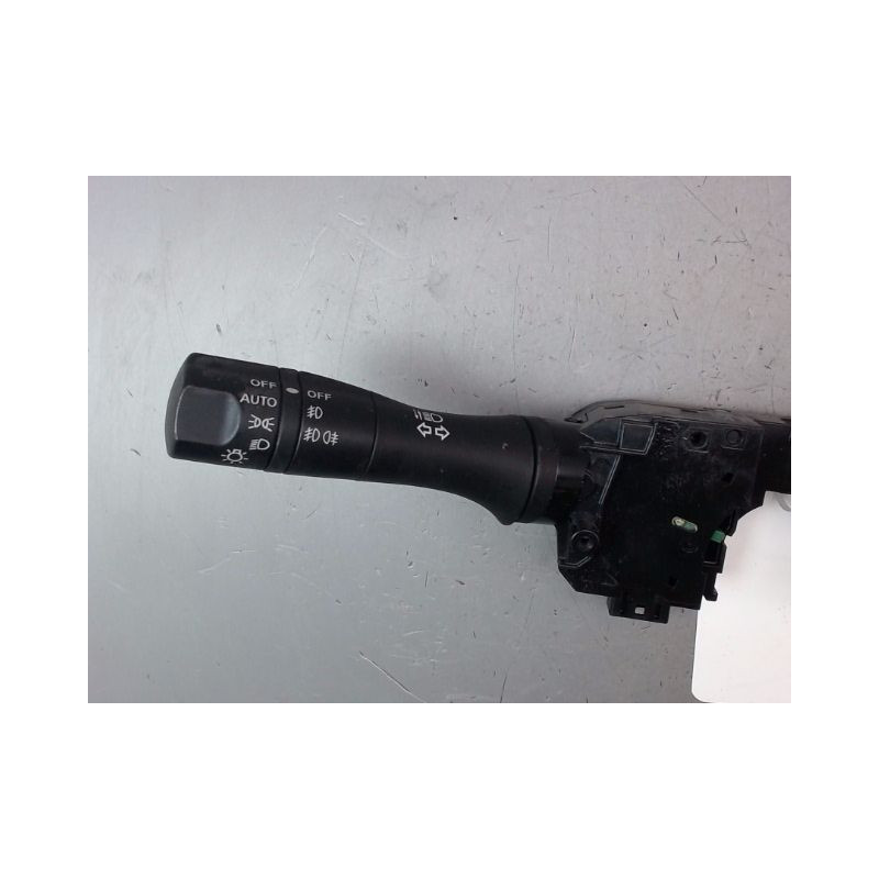 BLOC COMMODOS NISSAN MICRA 2009-