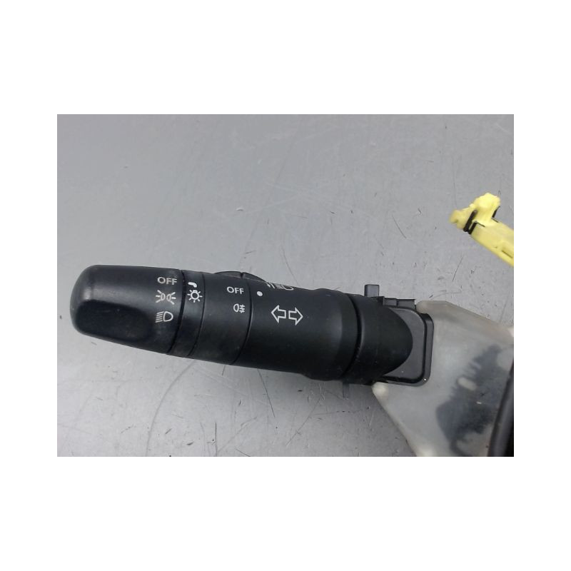 BLOC COMMODOS NISSAN MICRA III Phase 1 2003-2005