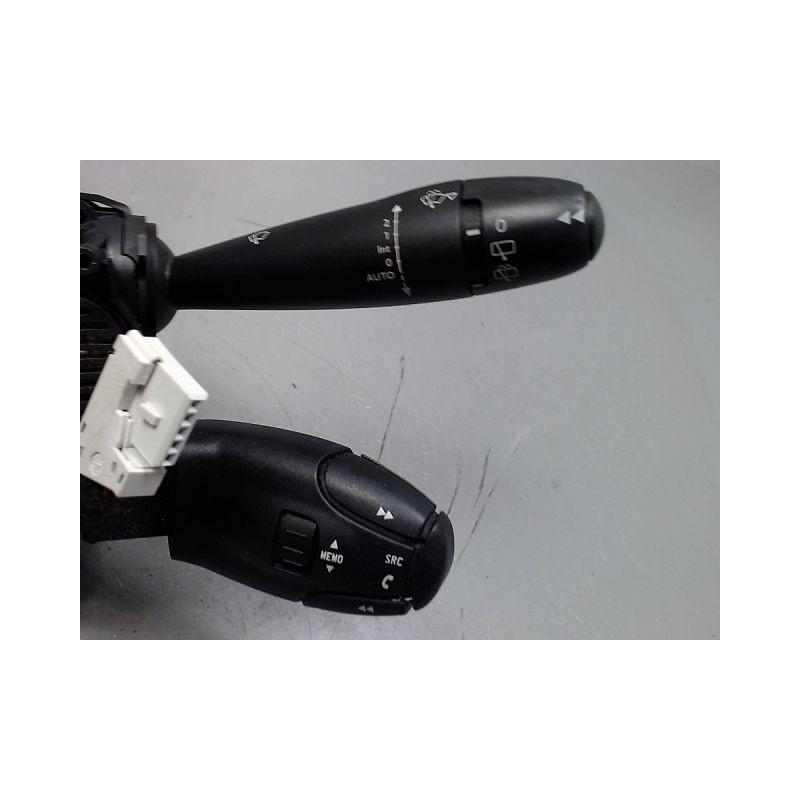BLOC COMMODOS PEUGEOT 5008 2009-