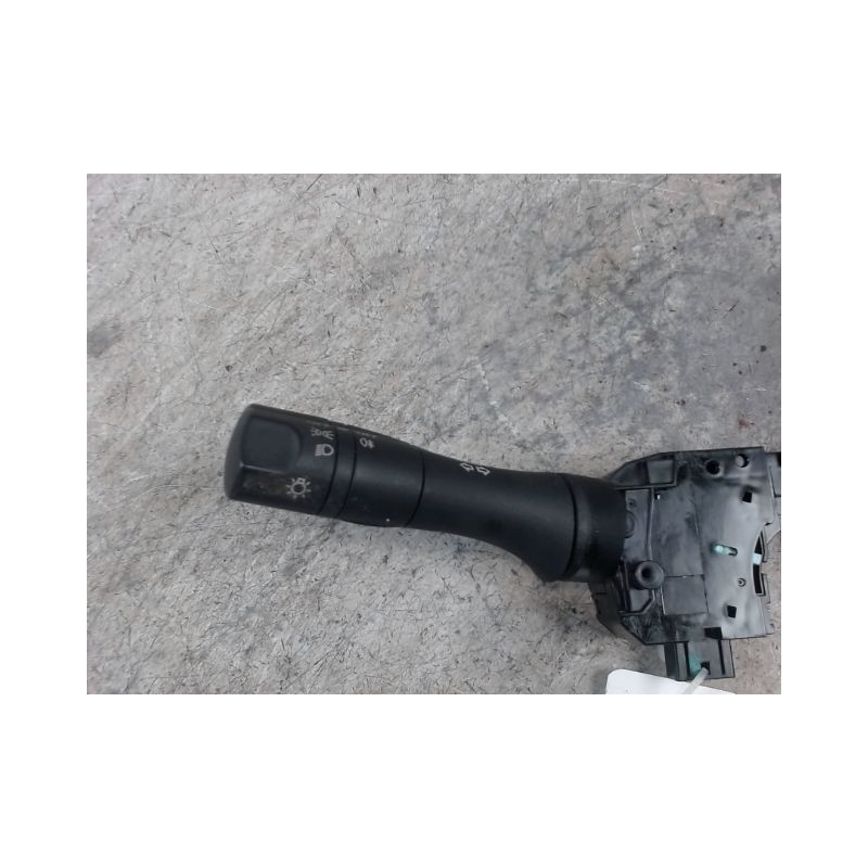 BLOC COMMODOS NISSAN MICRA 2009-