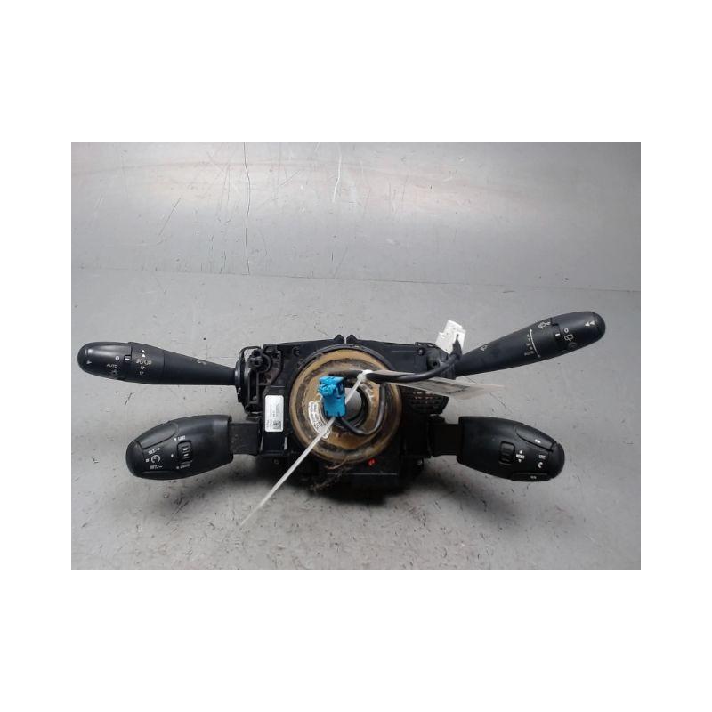 BLOC COMMODOS PEUGEOT 5008 2009-