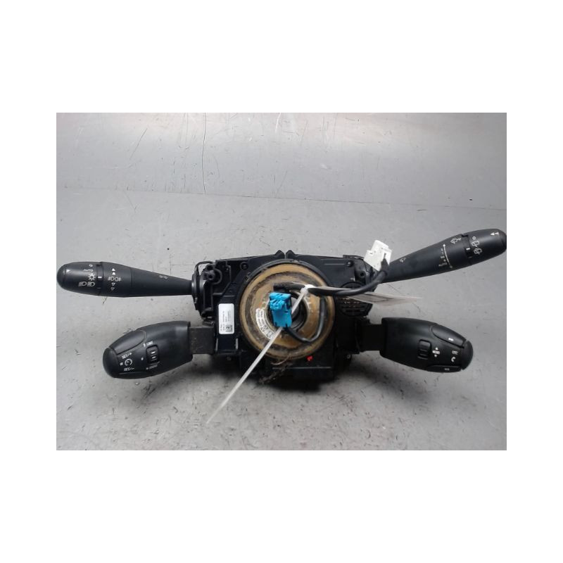 BLOC COMMODOS PEUGEOT 5008 2009-