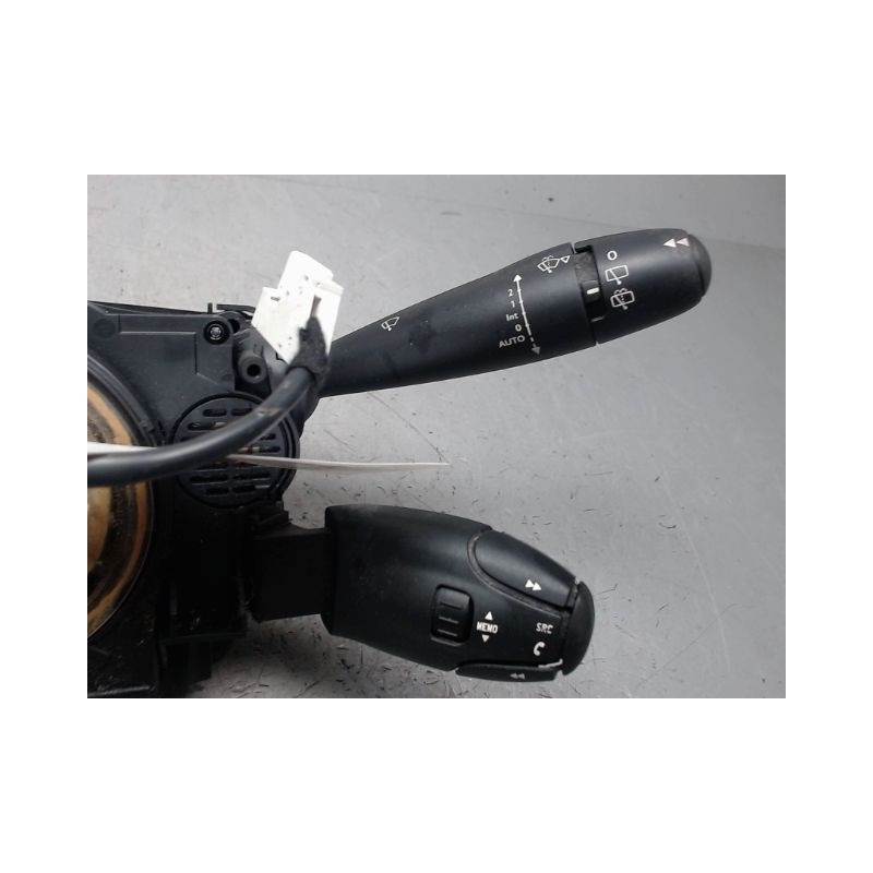 BLOC COMMODOS PEUGEOT 5008 2009-