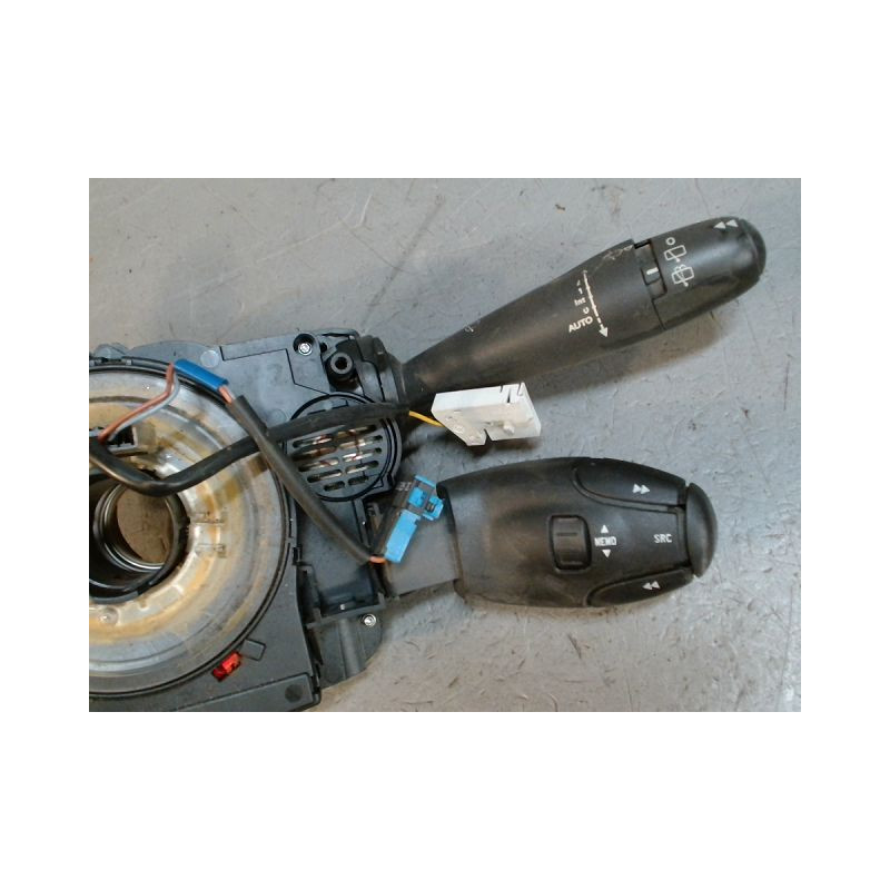 BLOC COMMODOS PEUGEOT 5008 1 PHASE 1 DIESEL