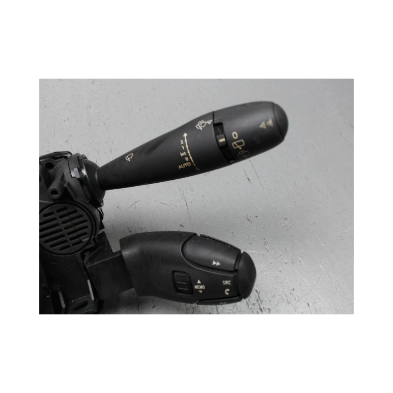BLOC COMMODOS PEUGEOT 5008 2009-