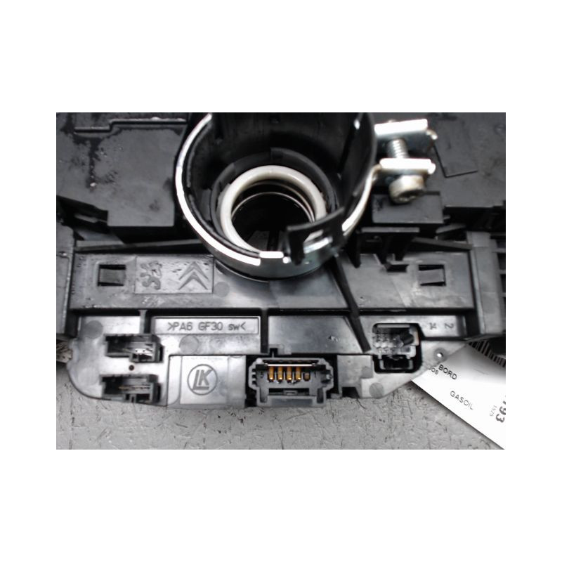 BLOC COMMODOS PEUGEOT 5008 2009-