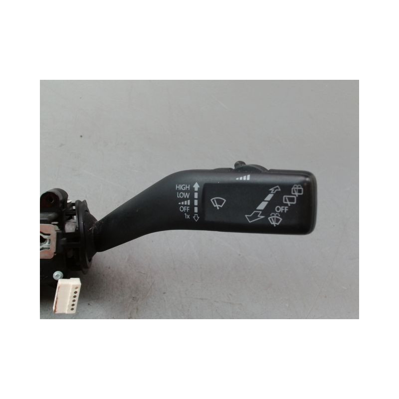 BLOC COMMODOS VOLKSWAGEN TOURAN 09-