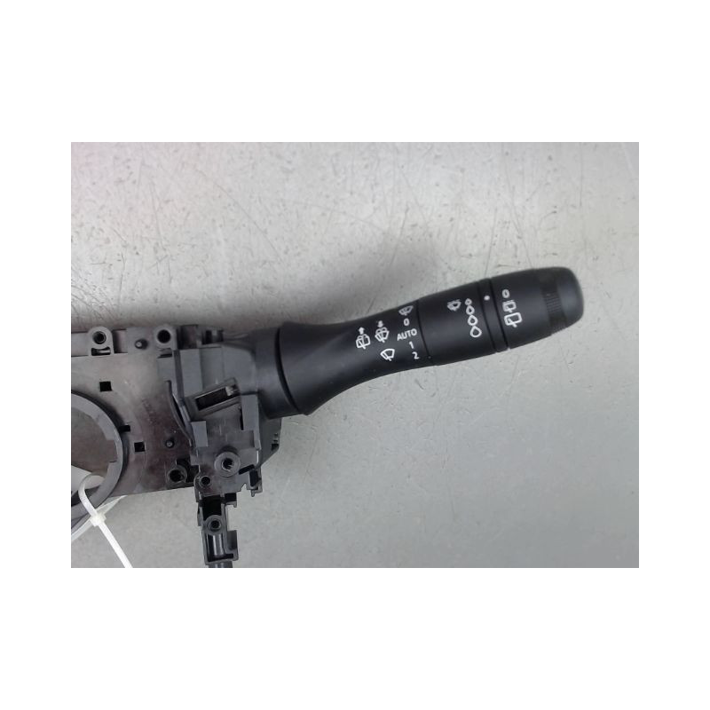 BLOC COMMODOS DACIA SANDERO 2008-