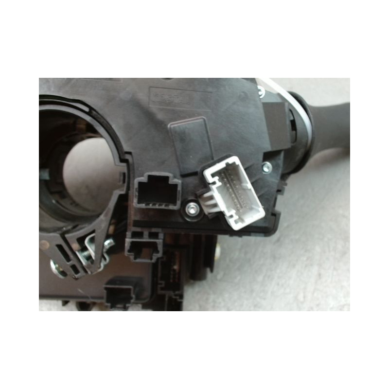 BLOC COMMODOS DACIA SANDERO 2008-