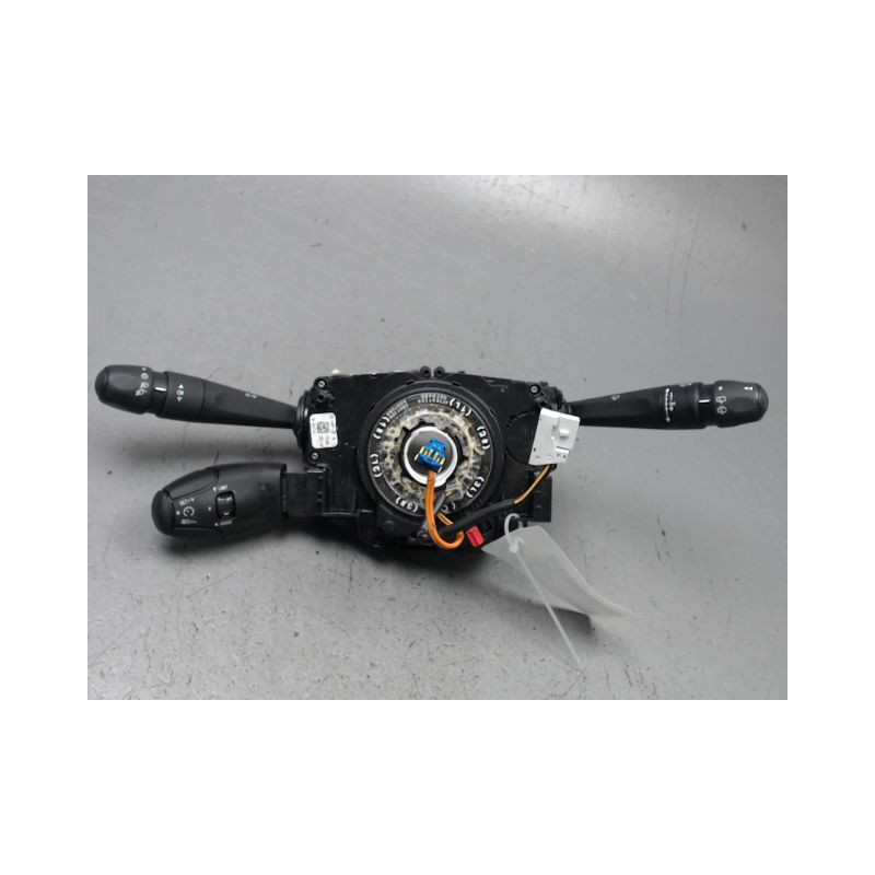 BLOC COMMODOS PEUGEOT 208
