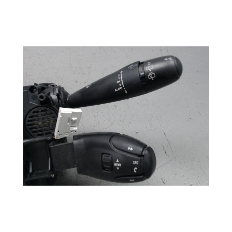 BLOC COMMODOS PEUGEOT 5008 2009-