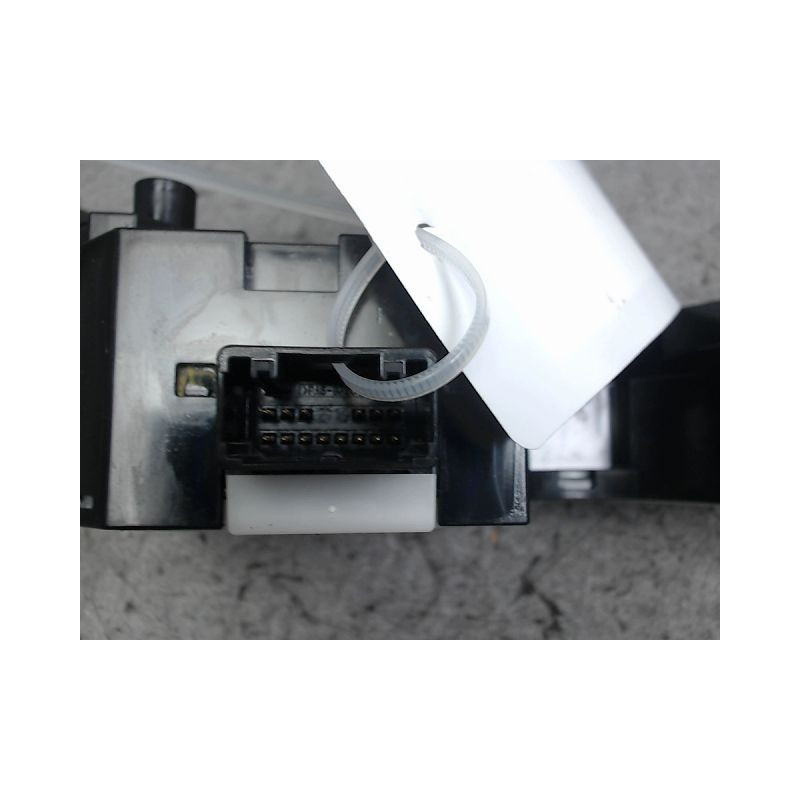 BLOC COMMODOS NISSAN NOTE