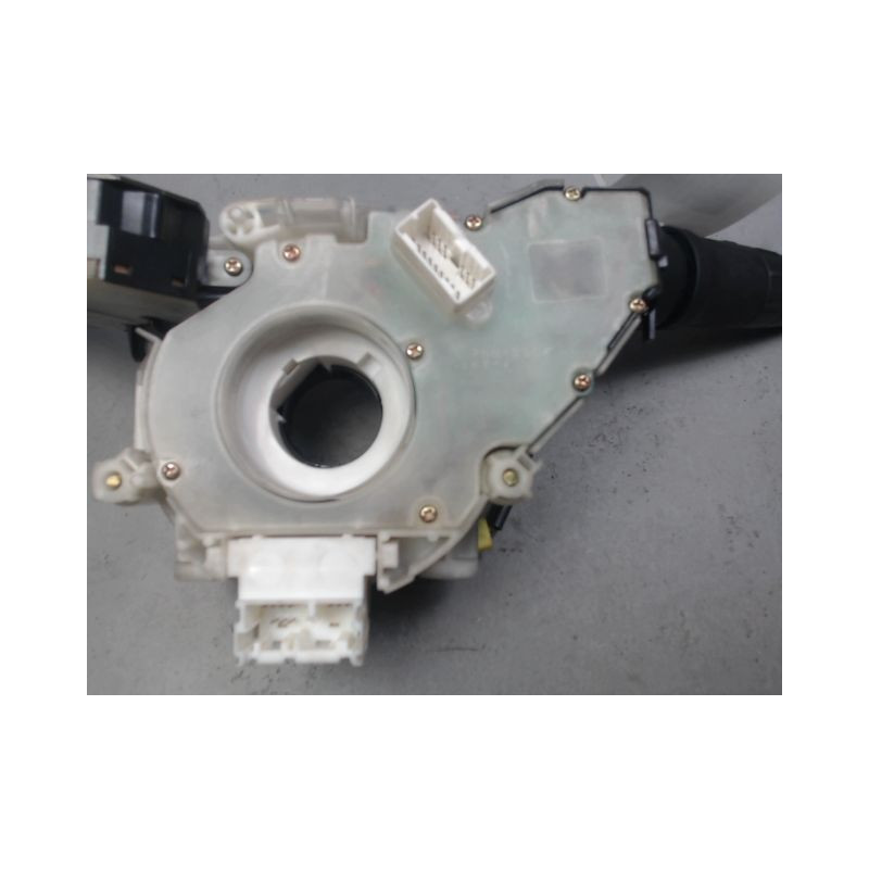 BLOC COMMODOS NISSAN MICRA 2003-2005