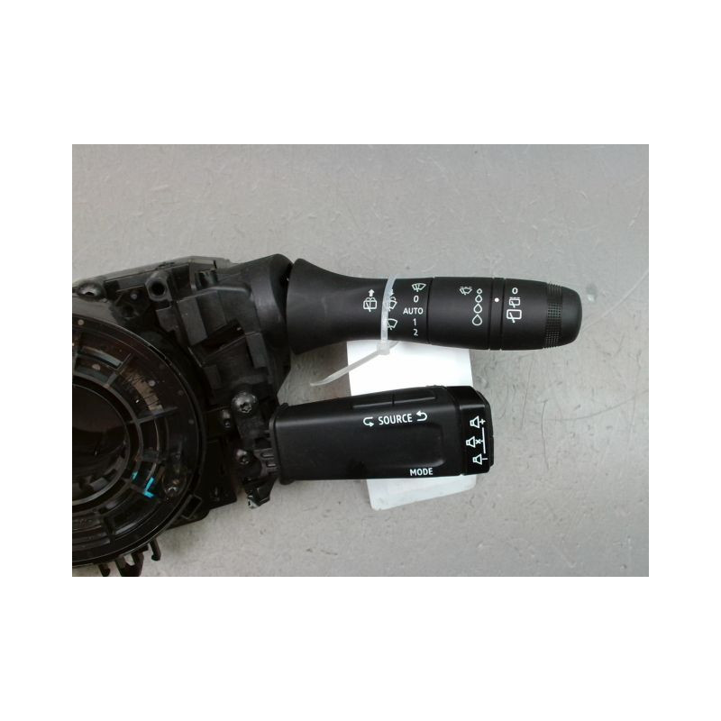BLOC COMMODOS RENAULT CLIO