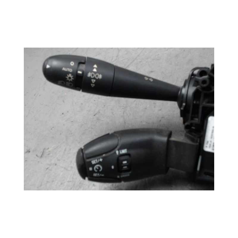 BLOC COMMODOS PEUGEOT 3008 2009-