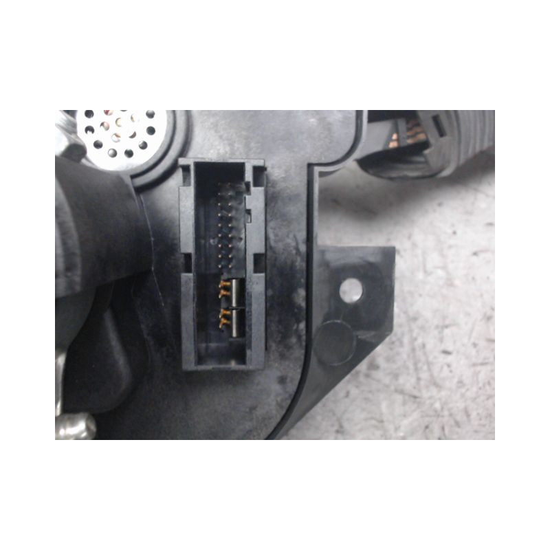 BLOC COMMODOS OPEL VECTRA BREAK 2005-