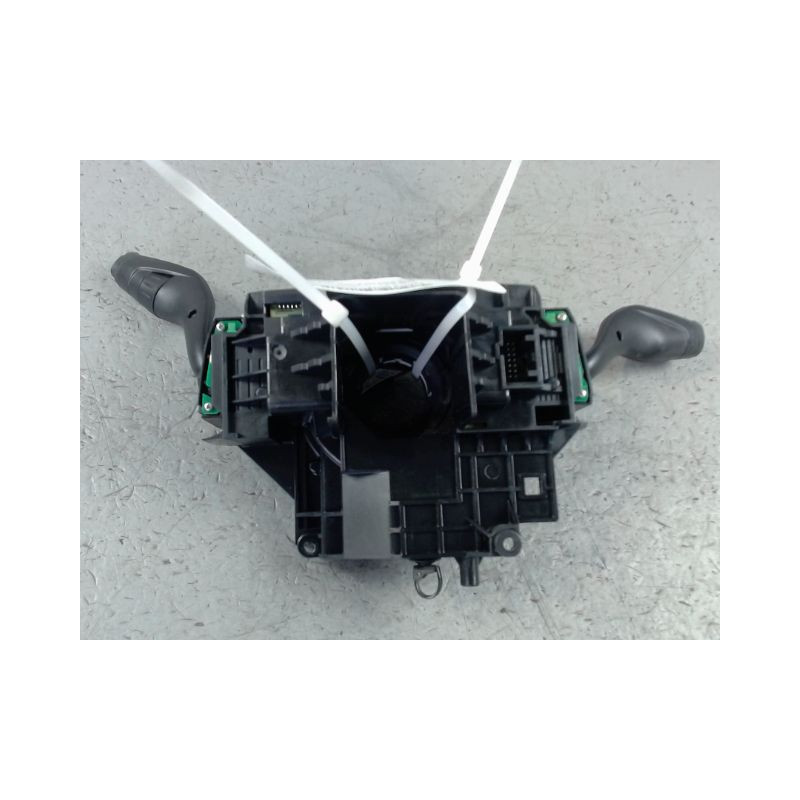BLOC COMMODOS FORD FOCUS BREAK 2005-