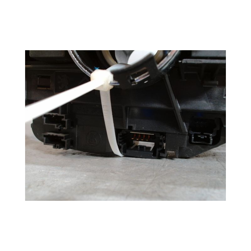 BLOC COMMODOS PEUGEOT 3008 2009-