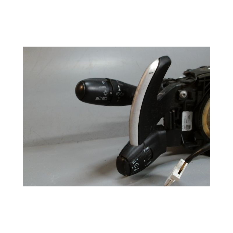 BLOC COMMODOS PEUGEOT 5008 2009-