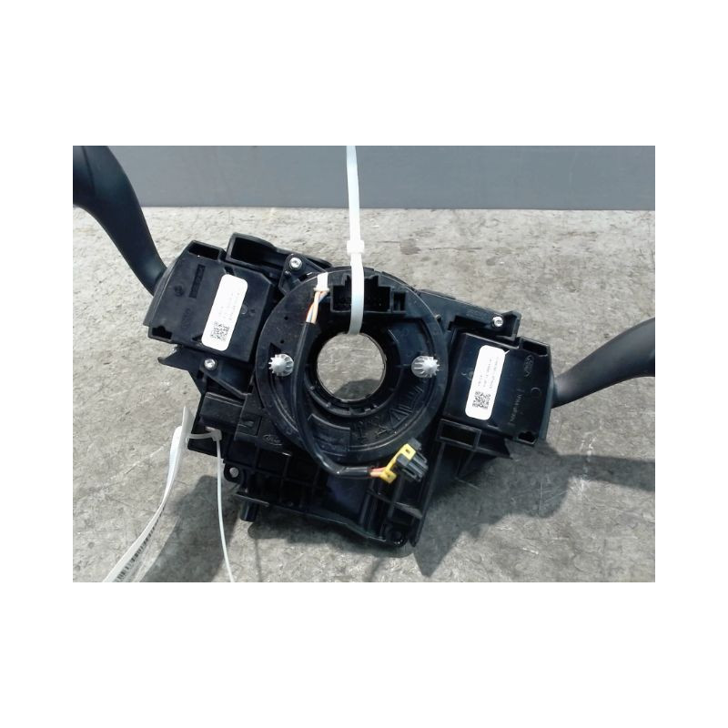 BLOC COMMODOS FORD G.C-MAX