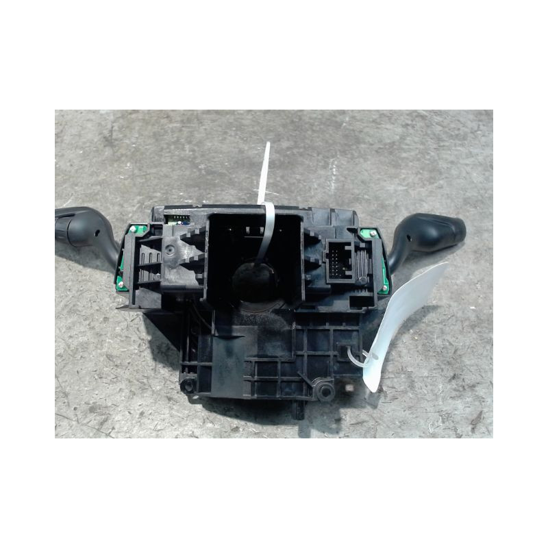 BLOC COMMODOS FORD G.C-MAX