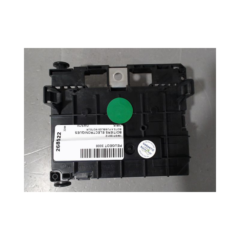 BOITE A FUSIBLES PEUGEOT 3008