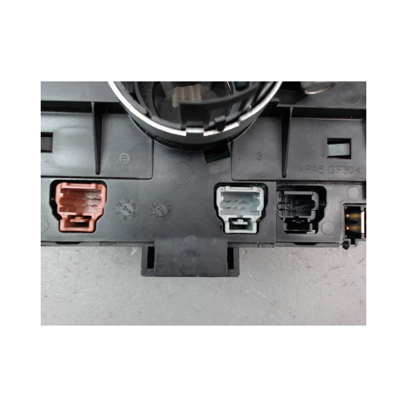 BLOC COMMODOS PEUGEOT 308 2009-