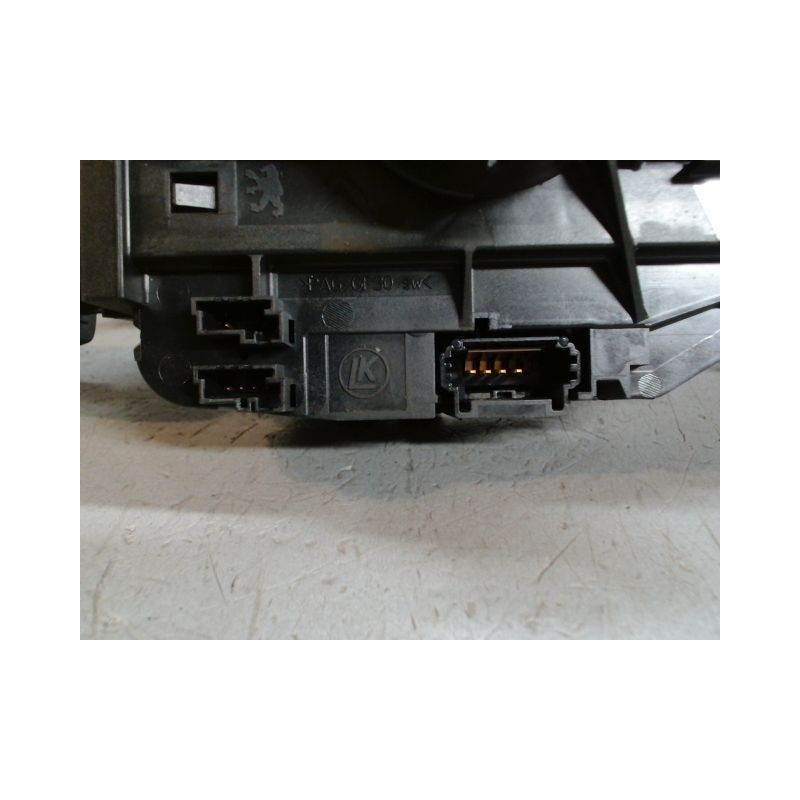 BLOC COMMODOS CITROEN DS3 2009-