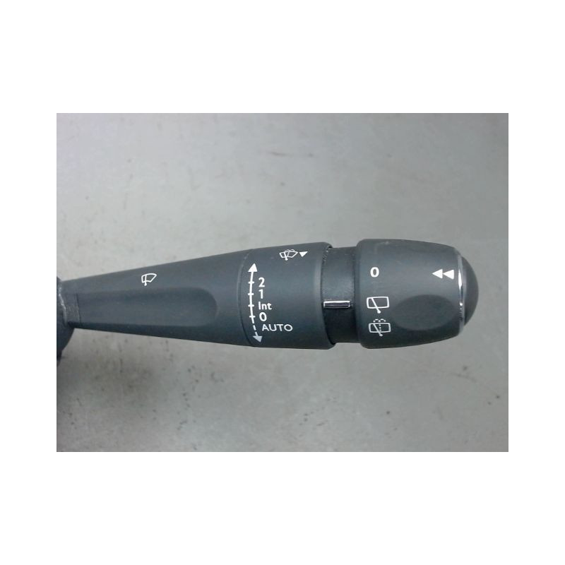 BLOC COMMODOS PEUGEOT 208