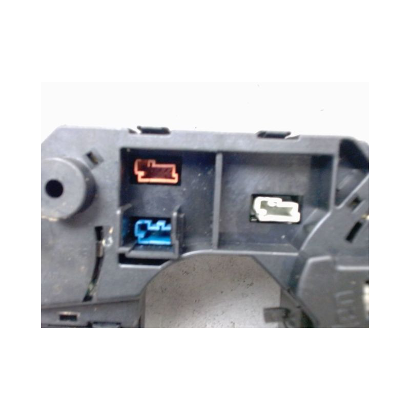 BLOC COMMODOS CITROEN C4 04-08