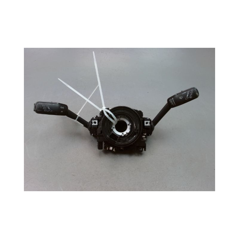 BLOC COMMODOS SEAT LEON 2005-