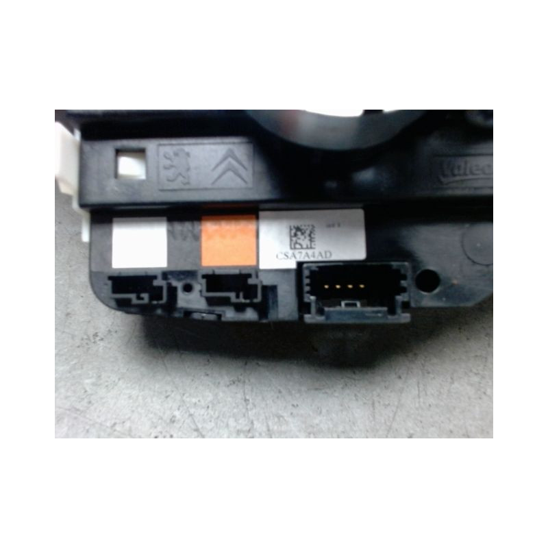 BLOC COMMODOS PEUGEOT 208