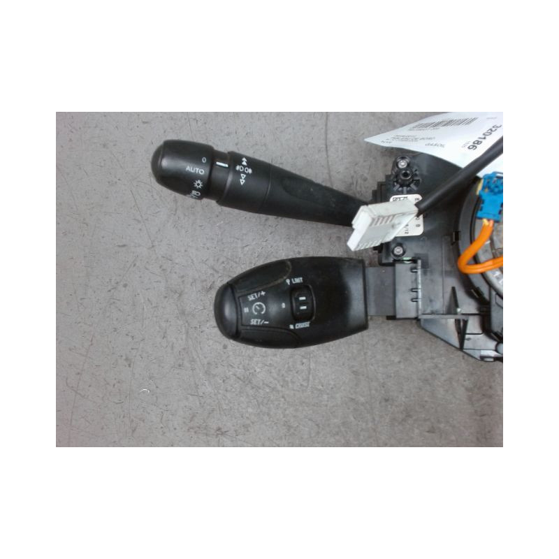 BLOC COMMODOS PEUGEOT 208