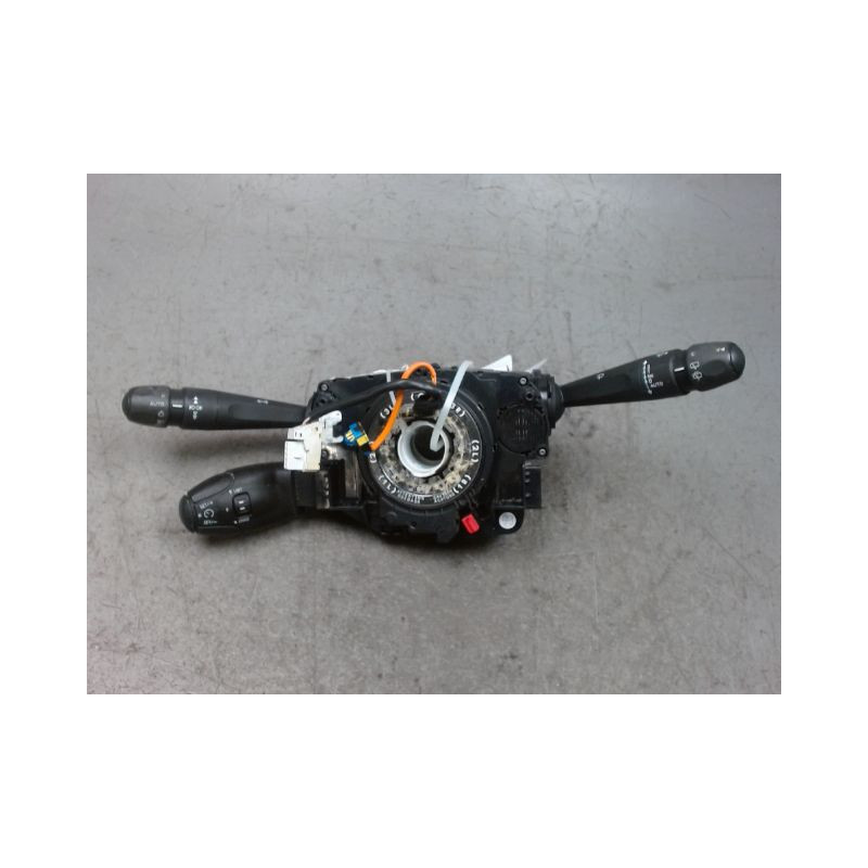BLOC COMMODOS PEUGEOT 208