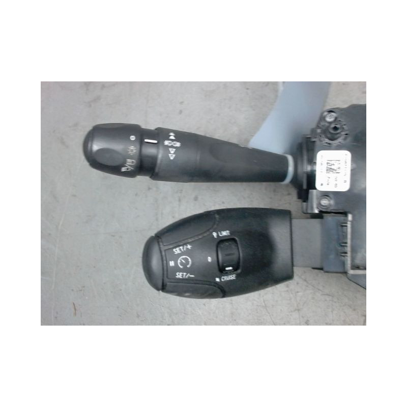 BLOC COMMODOS PEUGEOT 208