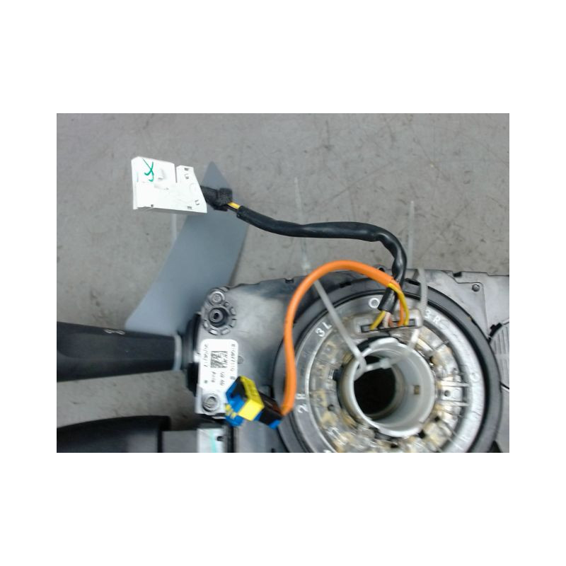 BLOC COMMODOS PEUGEOT 208