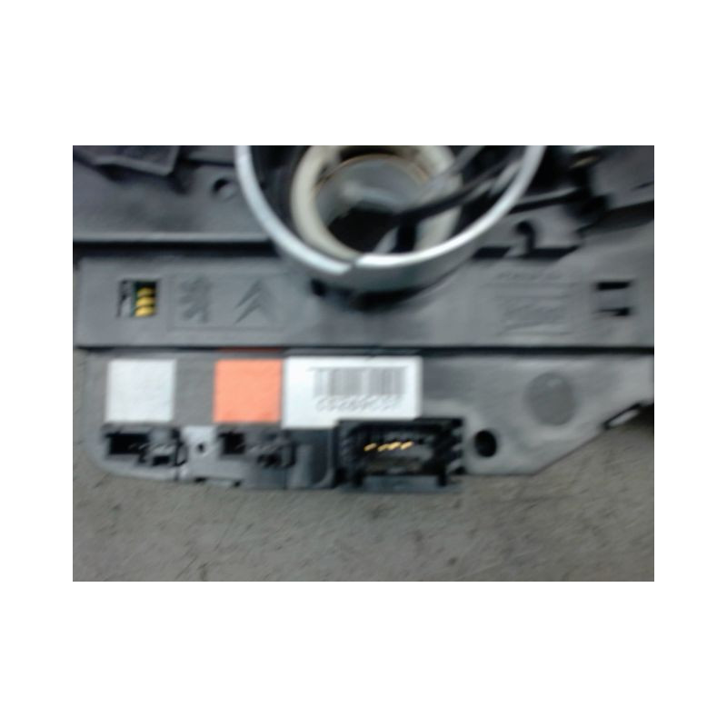 BLOC COMMODOS PEUGEOT 208